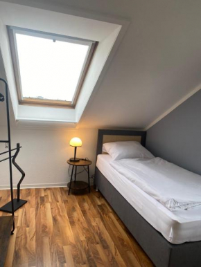 Komfortables Apartment, Ihr Zuhause auf Zeit mit 3 Schlafzimmern, 2 Balkonen, Netflix & 24h Check-In